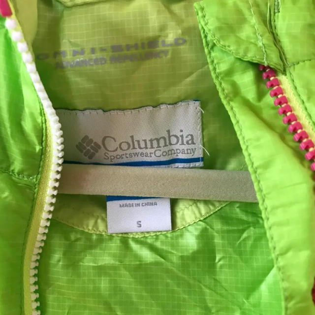 Columbia(コロンビア)のウィンドブレーカー ポケッタブル パッカブル レディースのジャケット/アウター(ナイロンジャケット)の商品写真