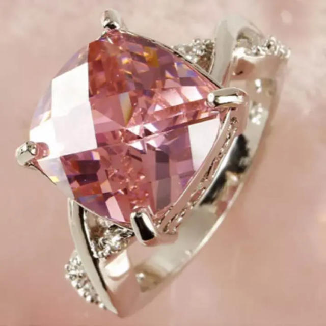 ピンク ホワイト リング 指輪 アクセサリー  レディースのアクセサリー(リング(指輪))の商品写真
