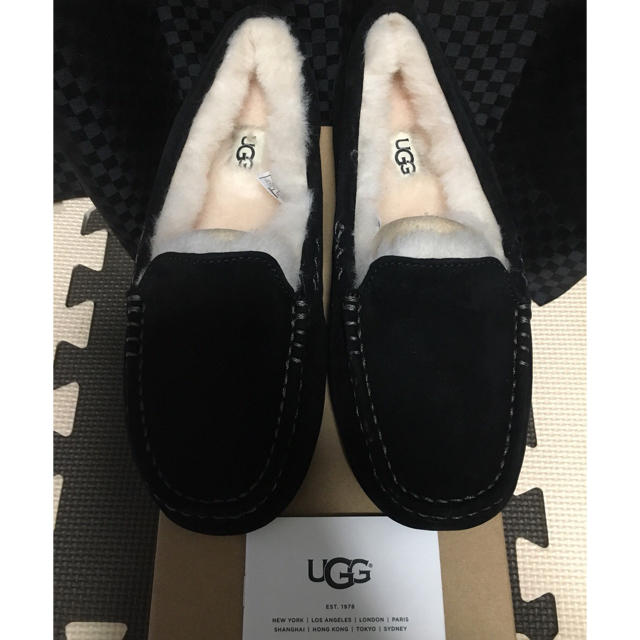 新品】UGG アンスレー モカシン（ブラック:約23㎝） - スリッポン/モカシン