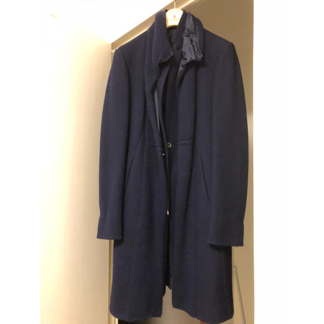 BRUNELLO CUCINELLI(ブルネロクチネリ)のブルネロクルチネ ネイビーコート 美品 レディースのジャケット/アウター(チェスターコート)の商品写真