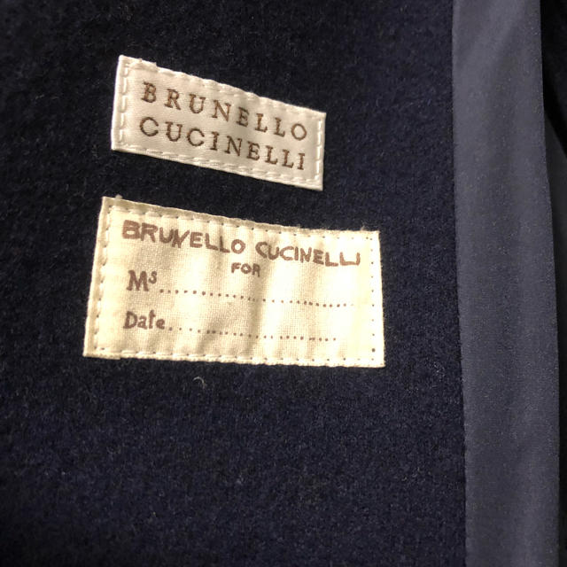 BRUNELLO CUCINELLI(ブルネロクチネリ)のブルネロクルチネ ネイビーコート 美品 レディースのジャケット/アウター(チェスターコート)の商品写真