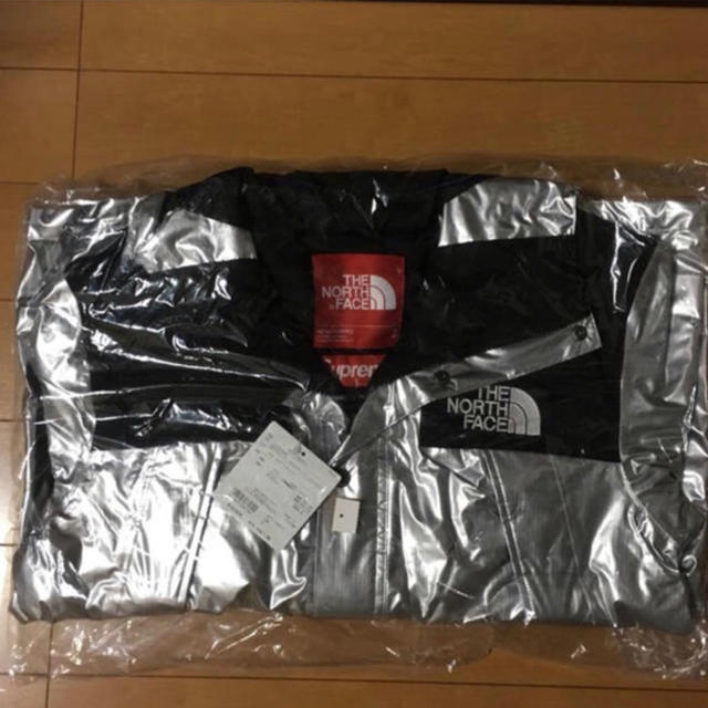 Supreme(シュプリーム)のSupreme the north face パーカージャケットSサイズ メンズのジャケット/アウター(マウンテンパーカー)の商品写真