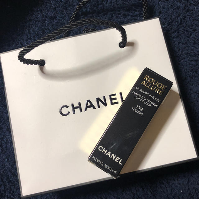 CHANEL(シャネル)のROUGE ALLURE (139 フルリ) コスメ/美容のベースメイク/化粧品(口紅)の商品写真