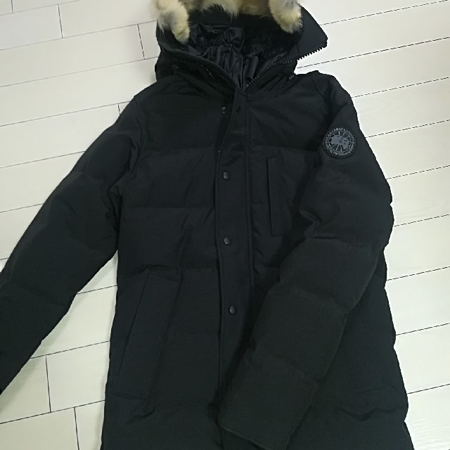 CANADA GOOSE(カナダグース)のカナダグース　カーソン　ブラックラベル メンズのジャケット/アウター(ダウンジャケット)の商品写真