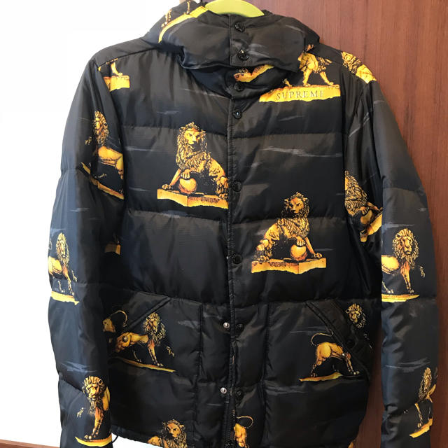 メンズsupreme lion puffy jacket sサイズ