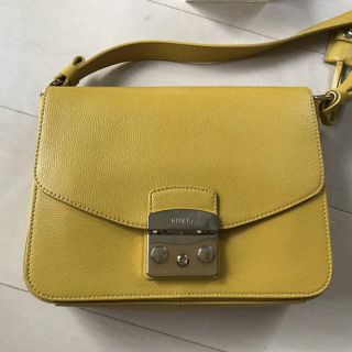 フルラ(Furla)のFURLA メトロポリス ジュリア レザーショルダーバッグ！(ショルダーバッグ)