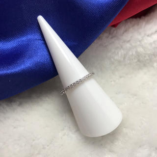 新品 ハーフエタニティ シンプルなシルバー925CZダイヤの指輪 刻印有り(リング(指輪))