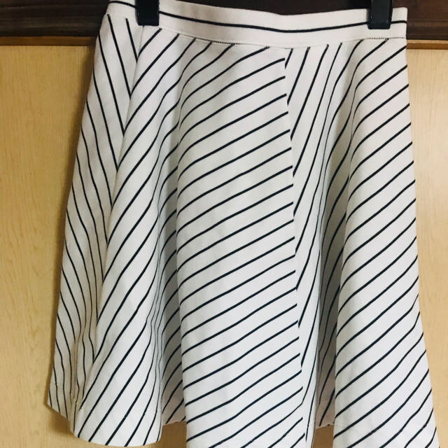 UNIQLO(ユニクロ)のUNIQLOスカート レディースのスカート(ミニスカート)の商品写真