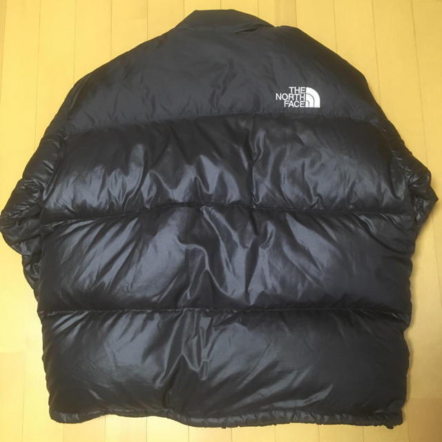 THE NORTH FACE(ザノースフェイス)の美品。ノースフェイスヌプシ黒。ＸL。700フイル。 メンズのジャケット/アウター(ダウンジャケット)の商品写真