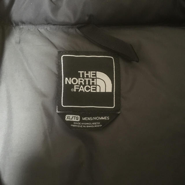 THE NORTH FACE(ザノースフェイス)の美品。ノースフェイスヌプシ黒。ＸL。700フイル。 メンズのジャケット/アウター(ダウンジャケット)の商品写真