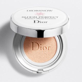 ディオール(Dior)のdior スノーブルーム クッションファンデーション(ファンデーション)