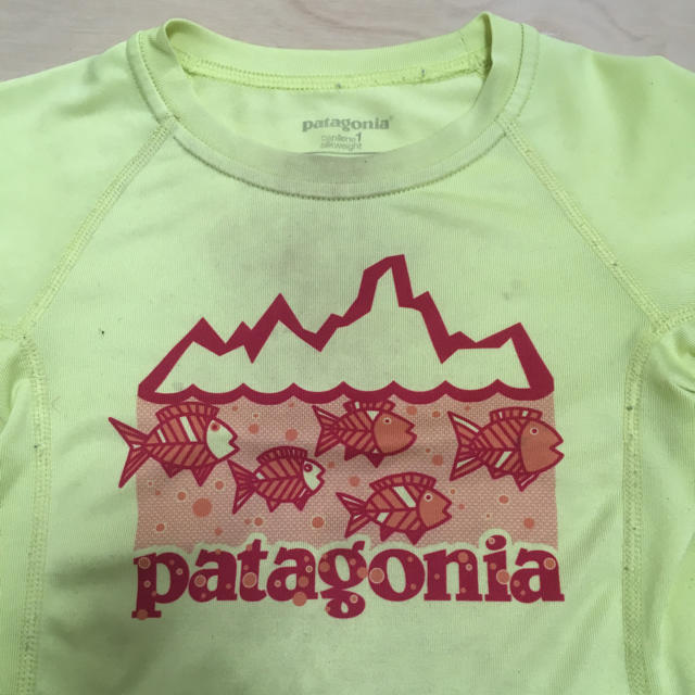 patagonia(パタゴニア)のパタゴニア ベビー 12M キャプリーンシルクウェイト キッズ/ベビー/マタニティのベビー服(~85cm)(Ｔシャツ)の商品写真