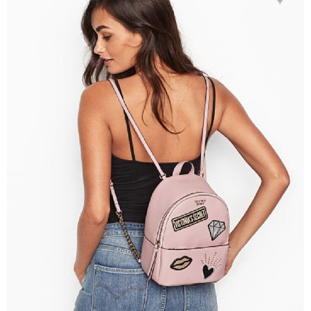 Victoria's Secret(ヴィクトリアズシークレット)のピンク ミニリュック ヴィクトリアシークレット レディースのバッグ(リュック/バックパック)の商品写真