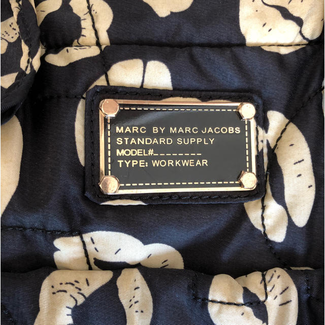 MARC BY MARC JACOBS(マークバイマークジェイコブス)のマークジェイコブス 、マザーズバッグ、さらに値下げします！ キッズ/ベビー/マタニティのマタニティ(マザーズバッグ)の商品写真