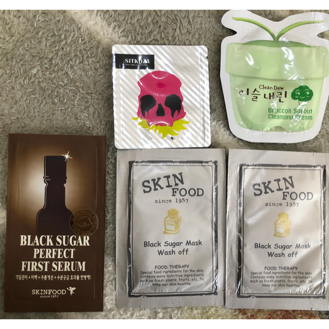 SKIN FOOD(スキンフード)の韓国コスメ サンプル 詰め合わせ 美容 コスメ/美容のキット/セット(サンプル/トライアルキット)の商品写真