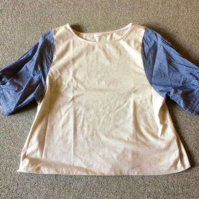 RETRO GIRL(レトロガール)の袖チェックトップス レディースのトップス(Tシャツ(半袖/袖なし))の商品写真