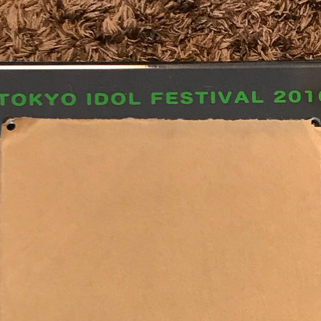 欅坂46(けやき坂46)(ケヤキザカフォーティーシックス)の欅坂46今泉佑唯 直筆サイン入り「神の手」景品フォトパネル【TIF2016】 エンタメ/ホビーのタレントグッズ(アイドルグッズ)の商品写真