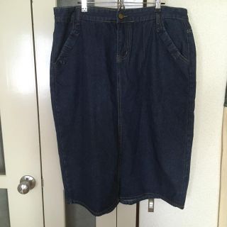 大きいサイズタイトデニムスカート ５XL(ひざ丈スカート)