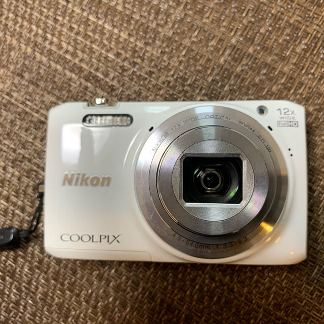 NIKON COOLPIX S6800