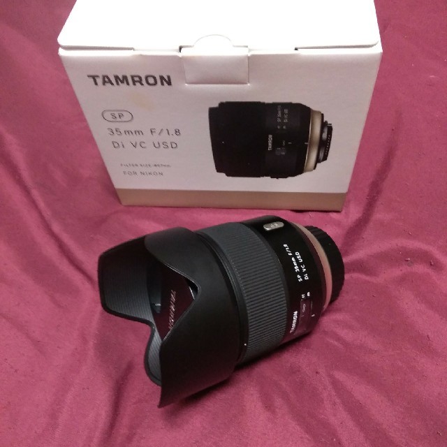 TAMRON(タムロン)の【美品】TAMRON SP 35mm f1.8 Di VC USD ニコン用 スマホ/家電/カメラのカメラ(レンズ(単焦点))の商品写真