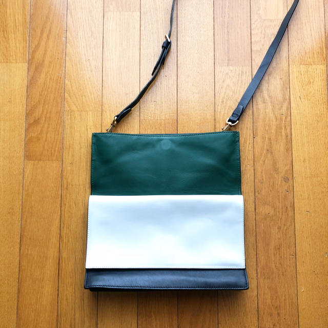 KATE SPADE SATURDAY(ケイトスペードサタデー)のKATE SPADE SATURDAY 黒×グリーン×白 3way bag レディースのバッグ(ショルダーバッグ)の商品写真