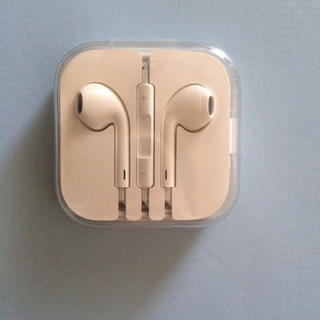 アップル(Apple)のイヤホン(ヘッドフォン/イヤフォン)