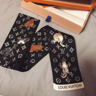 ルイヴィトン(LOUIS VUITTON)のLV♥️グレース コディントン 新作  バンドー キャットグラム(バンダナ/スカーフ)