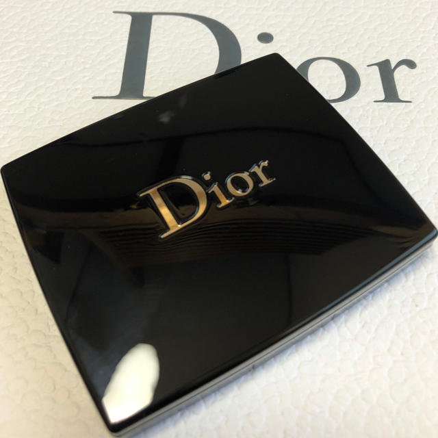 Dior サンククルール 647 アンドレス