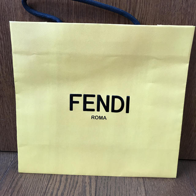 FENDI(フェンディ)のFENDI 紙袋 レディースのバッグ(ショップ袋)の商品写真
