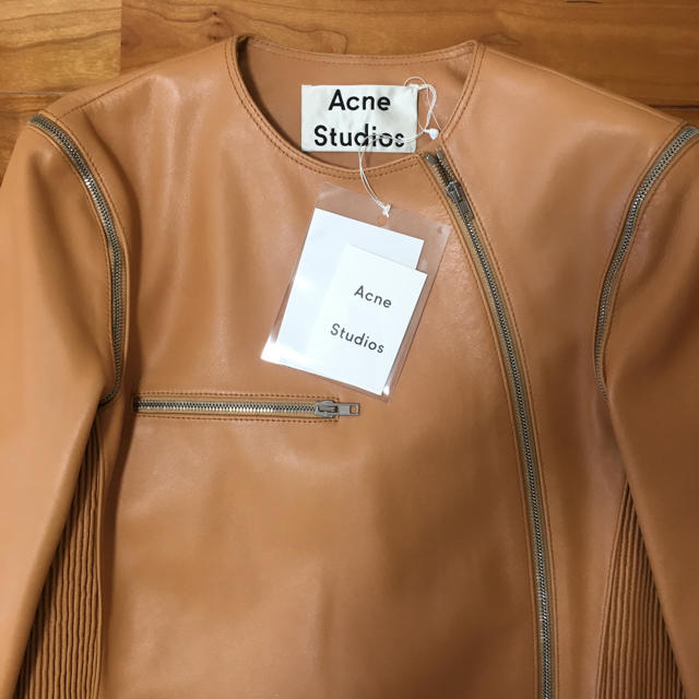 ACNE(アクネ)のACNE STUDIOS レザージャケット レディースのジャケット/アウター(ライダースジャケット)の商品写真