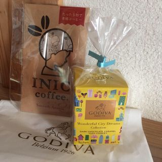 イニック コーヒー☕️★☆★ 🍪ゴディバ クッキー(菓子/デザート)