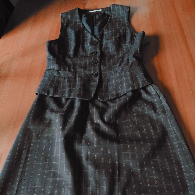 事務服　Amatir 7  レディースのフォーマル/ドレス(スーツ)の商品写真