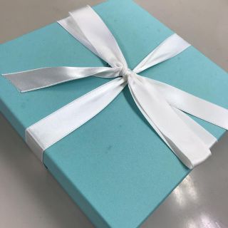 ティファニー(Tiffany & Co.)のティファニー プラチナブルーバンドデザートプレート新品未使用未開封(食器)