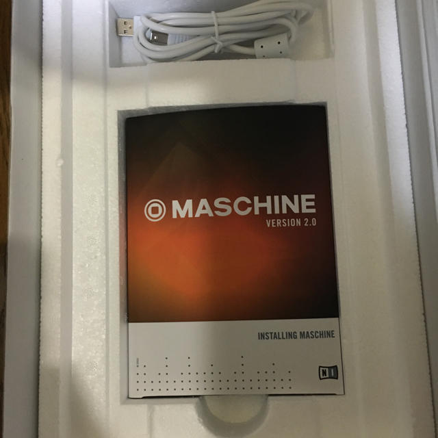 Maschine Mikro mk2 美品！ 楽器のDTM/DAW(MIDIコントローラー)の商品写真