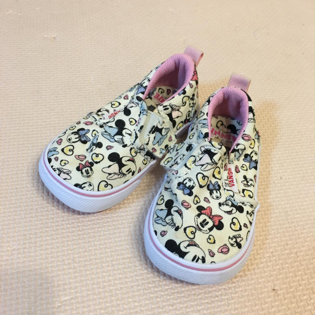 Disney(ディズニー)のVANSミニーちゃんスリッポン美品 キッズ/ベビー/マタニティのベビー靴/シューズ(~14cm)(スリッポン)の商品写真