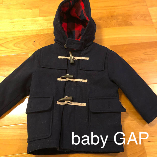 babyGAP(ベビーギャップ)のGAP 中綿ダッフルコート キッズ/ベビー/マタニティのキッズ服男の子用(90cm~)(コート)の商品写真