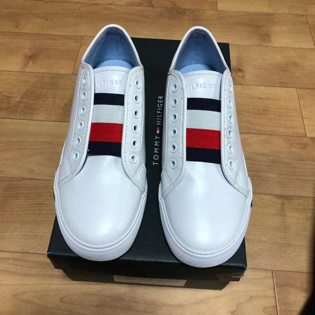 TOMMY HILFIGER(トミーヒルフィガー)のTOMMY HILFIGER スニーカー レディースの靴/シューズ(スニーカー)の商品写真