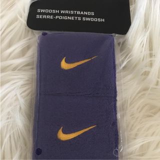 ナイキ(NIKE)のナイキ リストバンド NIKE アメリカにて購入(バングル/リストバンド)