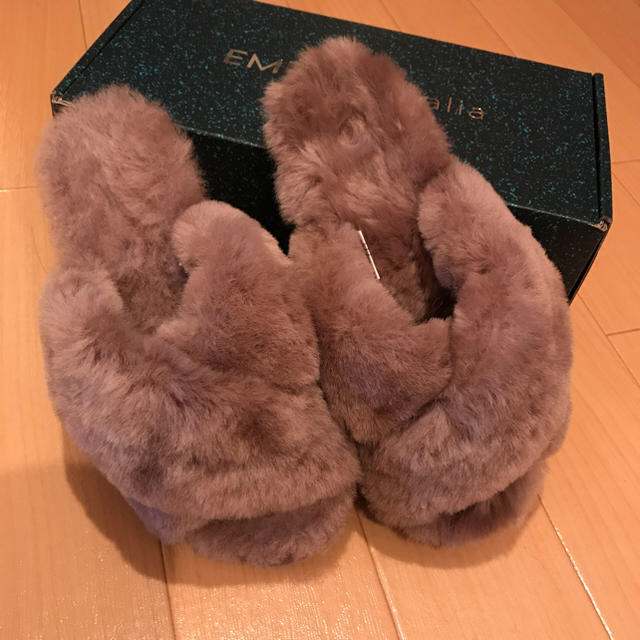 EMU(エミュー)のEMU ファーサンダル レディースの靴/シューズ(サンダル)の商品写真