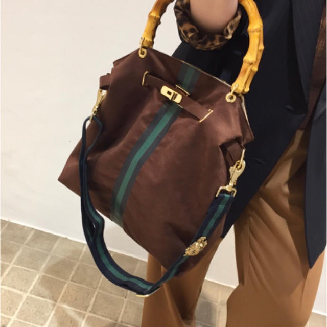 L'Appartement DEUXIEME CLASSE(アパルトモンドゥーズィエムクラス)の新品 ★ SITA PARANTICA 2WAY BAMBOO BAG グリーン レディースのバッグ(ショルダーバッグ)の商品写真