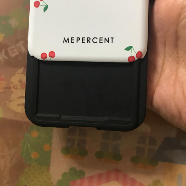 me(ミイ)のMe% iPhoneケース スマホ/家電/カメラのスマホアクセサリー(iPhoneケース)の商品写真