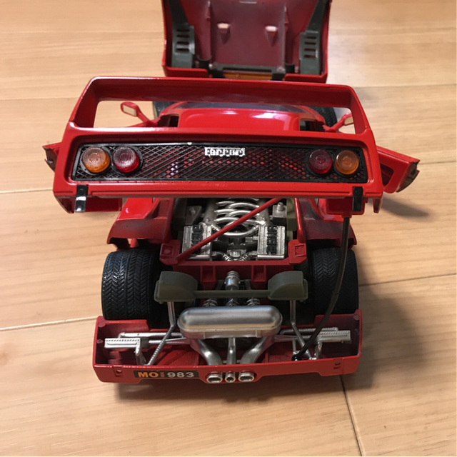 Ferrari(フェラーリ)のFERRARI F40 (1987)  フェラーリ エンタメ/ホビーのおもちゃ/ぬいぐるみ(ミニカー)の商品写真