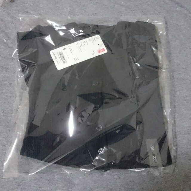 UNIQLO(ユニクロ)のユニクロ ● 紺 ● ワッフルヘンリーネックT ● 新品 ● 今季 レディースのトップス(Tシャツ(長袖/七分))の商品写真