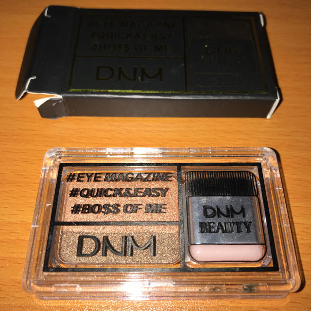 DNM BEAUTY アイシャドウクイックアンドイージーキット コスメ/美容のベースメイク/化粧品(アイシャドウ)の商品写真