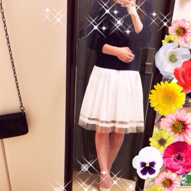 値下げ☆裾が可愛い白スカート☆ レディースのスカート(ひざ丈スカート)の商品写真