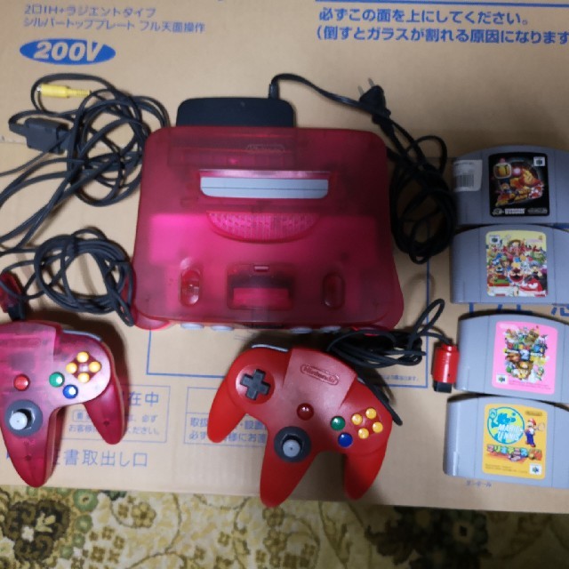 NINTENDO 64(ニンテンドウ64)のニンテンドウ64 エンタメ/ホビーのゲームソフト/ゲーム機本体(家庭用ゲーム機本体)の商品写真