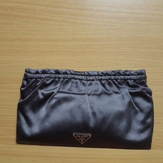 PRADA - プラダサテンポーチの通販 by on6762's shop|プラダならラクマ