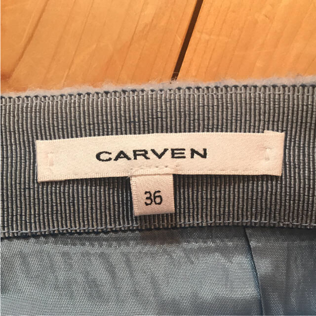 CARVEN(カルヴェン)のCARVENのスカート レディースのスカート(ミニスカート)の商品写真