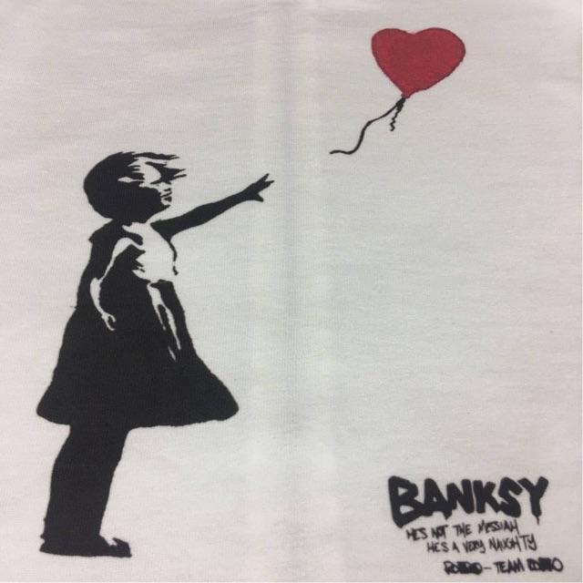 新品 BANKSY 風船と少女 シュレッダー 愛はごみ箱の中に ロンT