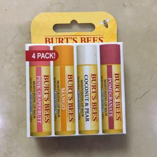 バーツビーズ(BURT'S BEES)の送料込 新品 バーツビーズ リップ 4本 箱入り 保湿 リップバーム(リップケア/リップクリーム)